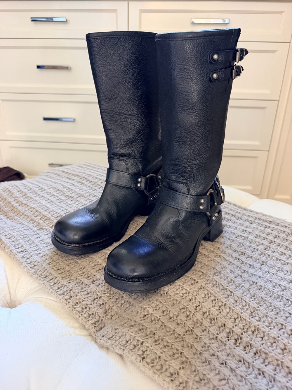 Steve Madden Astor Black Leather Boots - Picture 6 of 13